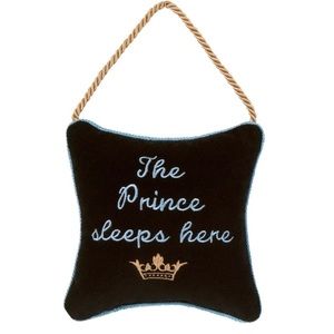 Leyla's Door Hanger Velvet Midnight Blue, 6" x 6"